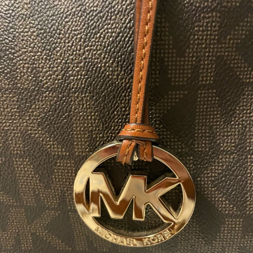 Micheal Michael Kors /MK Large brown colour Two Way Bag.